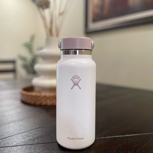 Hydroflask “Juneberry” Whole Foods Limited Edition